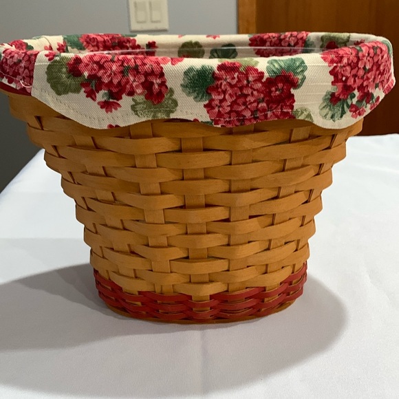 Longaberger Other - Longaberger Geranium Basket Set